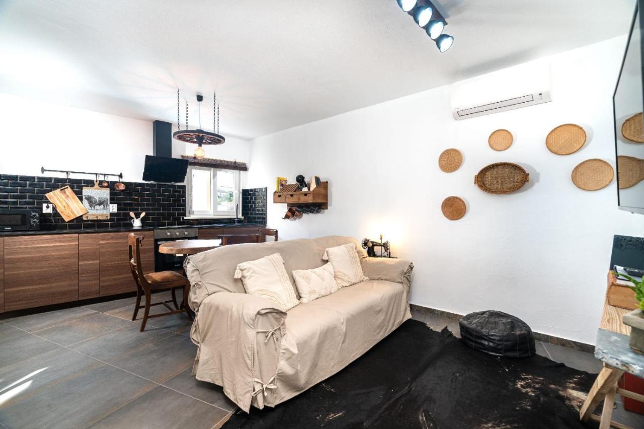 Casa Estábulo- Cozy Rustic Farmhouse LOFT TOURO Estômbar Exterior foto