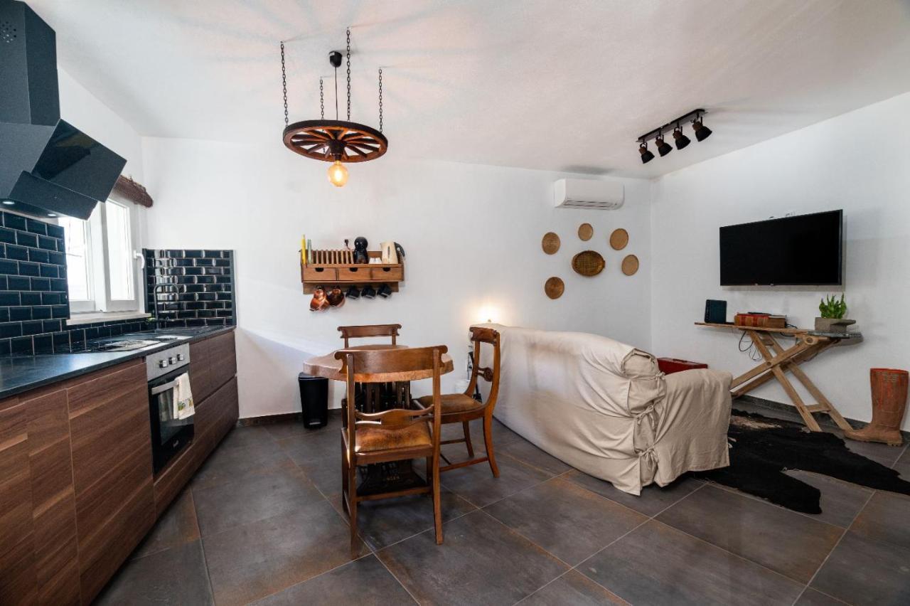 Casa Estábulo- Cozy Rustic Farmhouse LOFT TOURO Estômbar Exterior foto